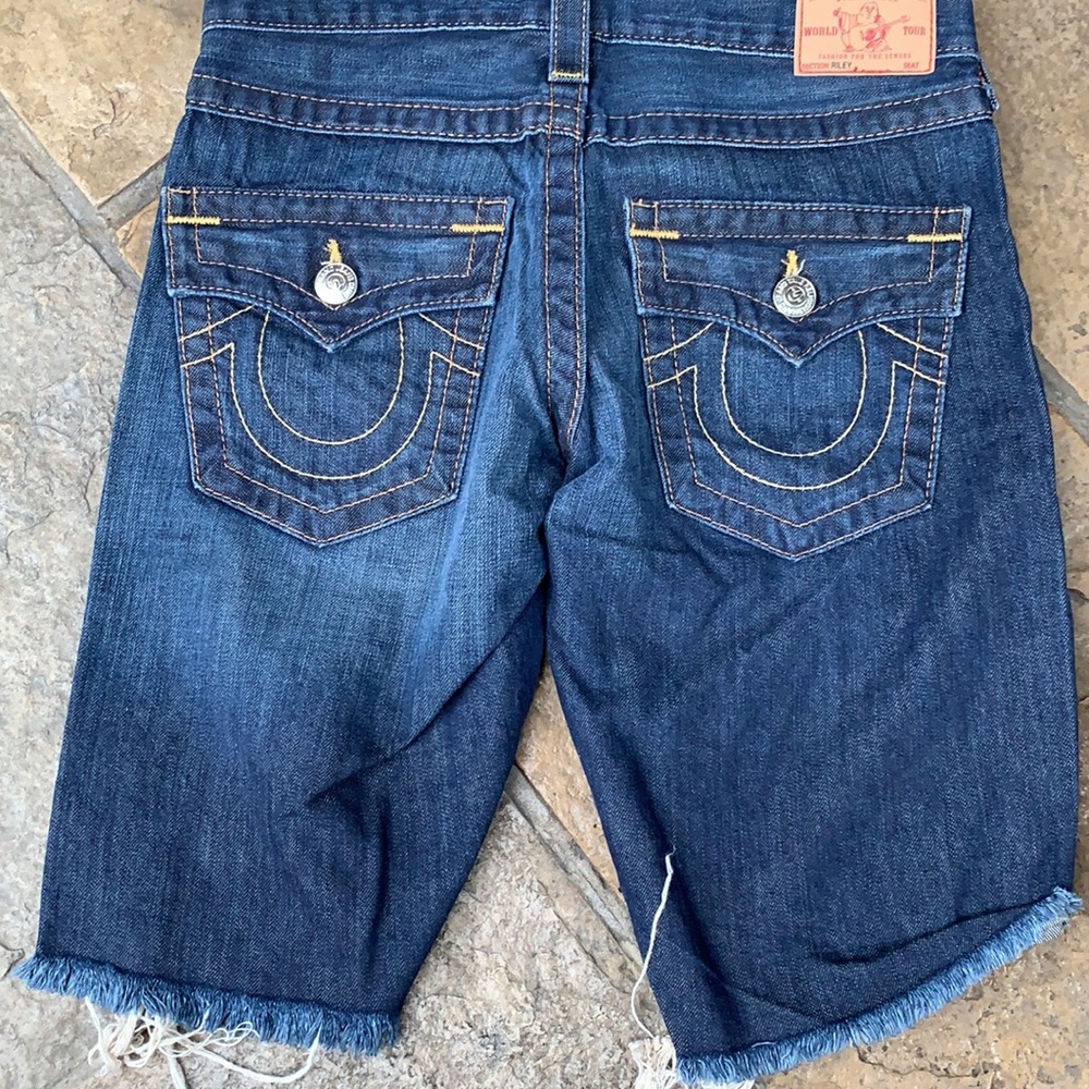 True Religion shorts - Picture 6 of 11
